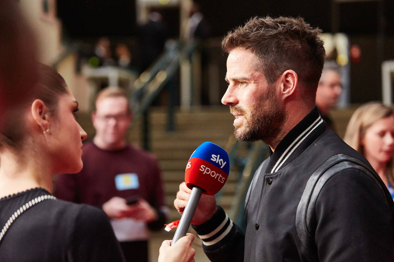 小雷谈热刺进球无效：我理解澳波的沮丧，但萨尔的犯规很明显