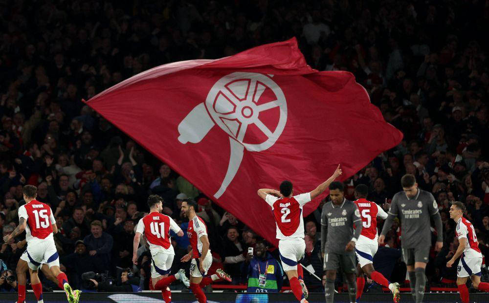 新王崛起！欧冠四强尘埃落定，巴黎枪手渴望荣耀，巴萨与国米重燃恩怨