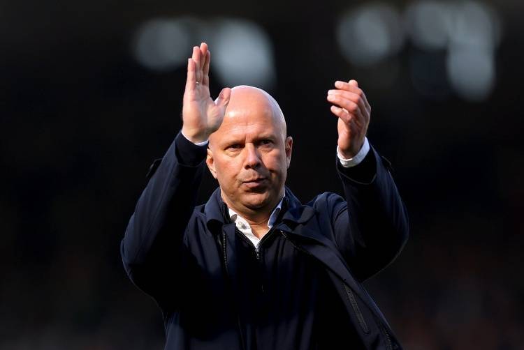 斯洛特：英超比往年更强，维拉险些翻盘和曼城一样金钱无限的巴黎