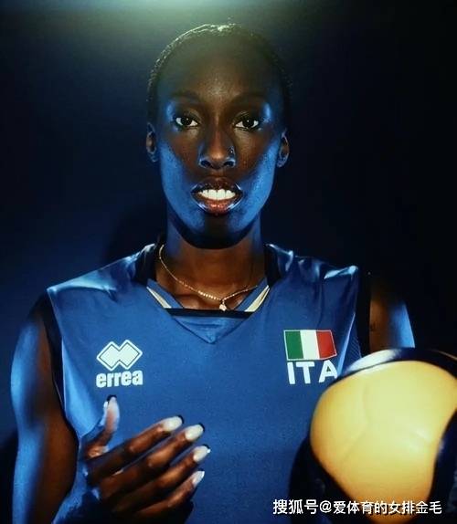 欧冠联赛艾格努效率差！强力接应还有必要存在吗？接应也要接一传