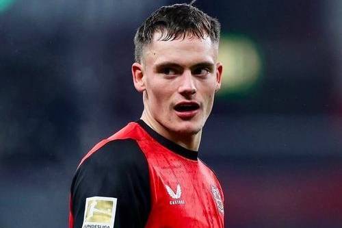 1.2亿狂砸维尔茨！利物浦截胡拜仁，德甲双星要改写红军DNA？